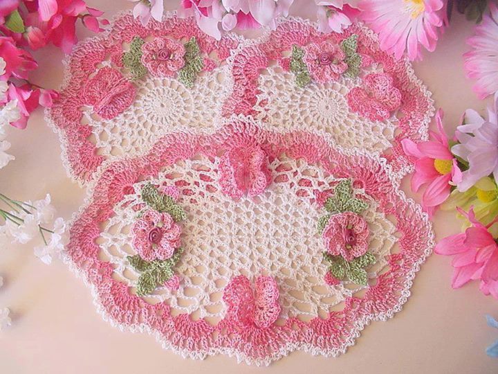 çeyizlik pembe beyaz dantel yatak odası takımı örtüleri