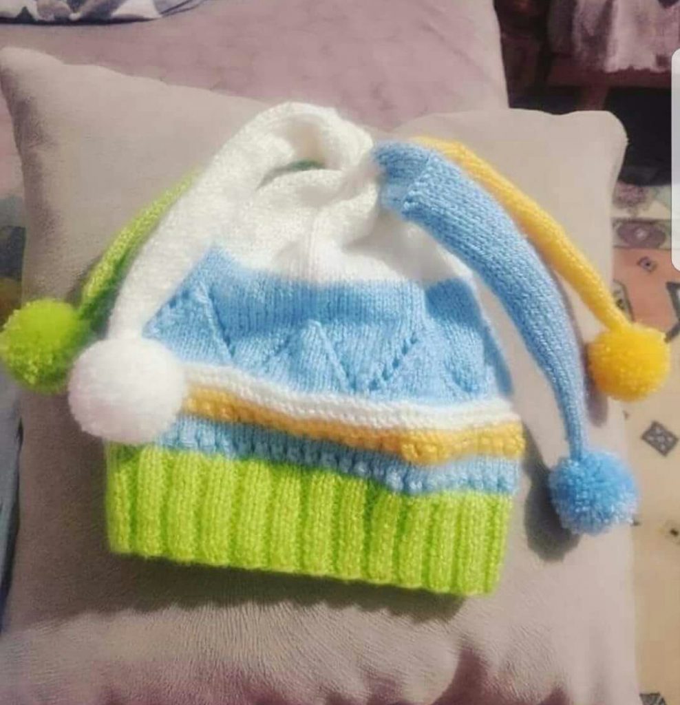Ponpon Süslemeli Ajurlu  Soytarı Şapkası Nasıl Örülür. 1 .2 yaş